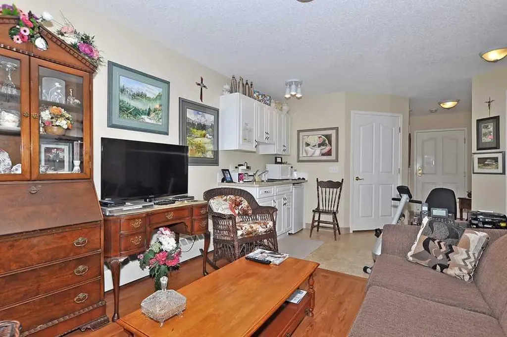 5200 44 Avenue NE Calgary AB T1Y 7L4