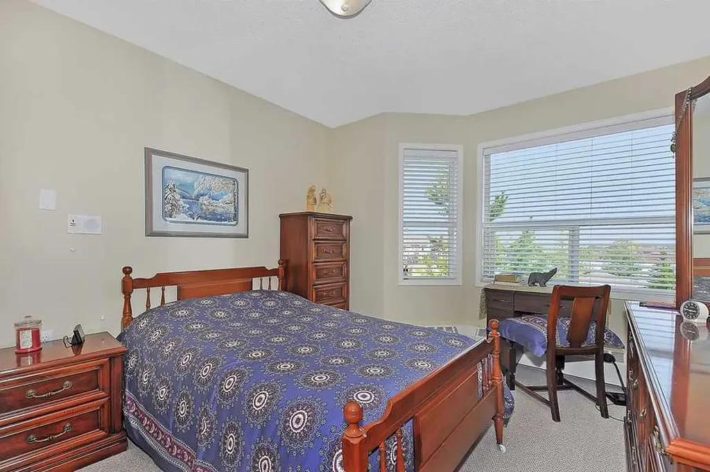 5200 44 Avenue NE Calgary AB T1Y 7L4