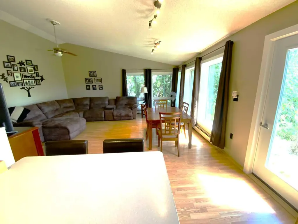 231052 330 Township Rural Kneehill County AB T0M 2C0
