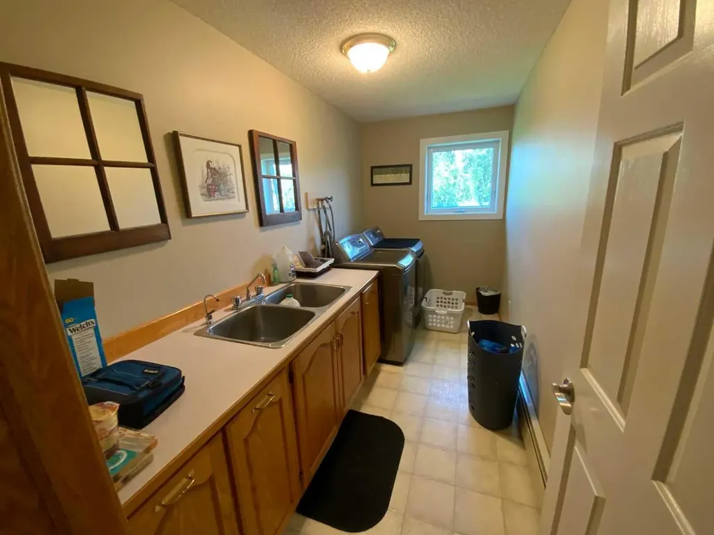 231052 330 Township Rural Kneehill County AB T0M 2C0