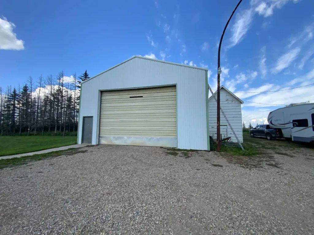 231052 330 Township Rural Kneehill County AB T0M 2C0