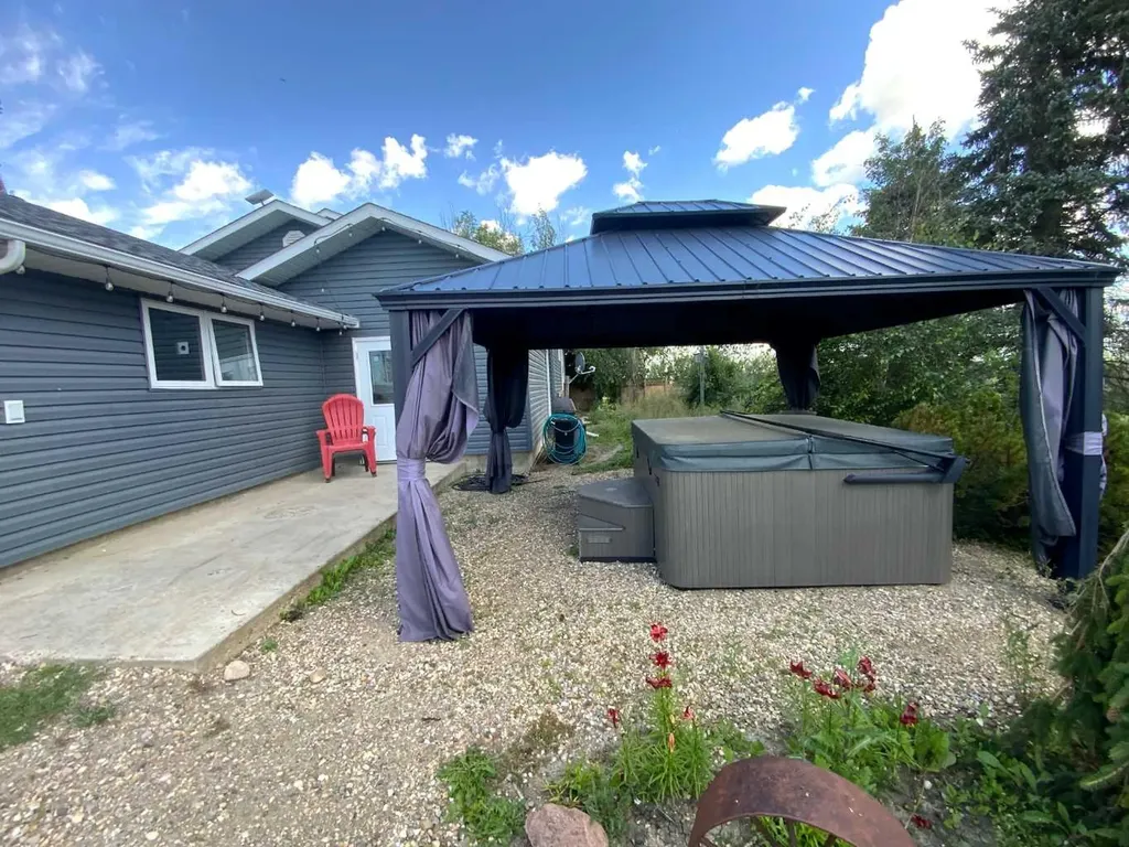 231052 330 Township Rural Kneehill County AB T0M 2C0