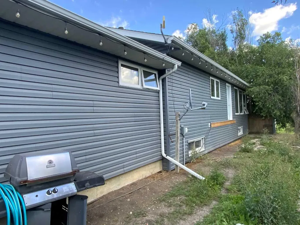 231052 330 Township Rural Kneehill County AB T0M 2C0