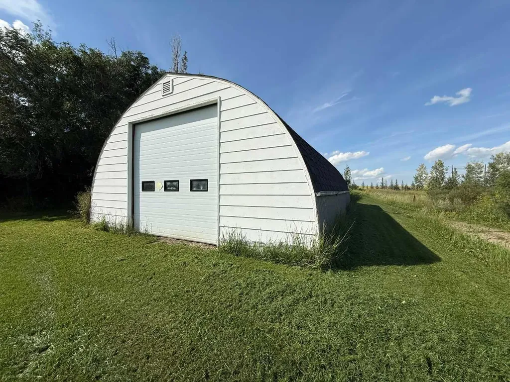 231052 330 Township Rural Kneehill County AB T0M 2C0