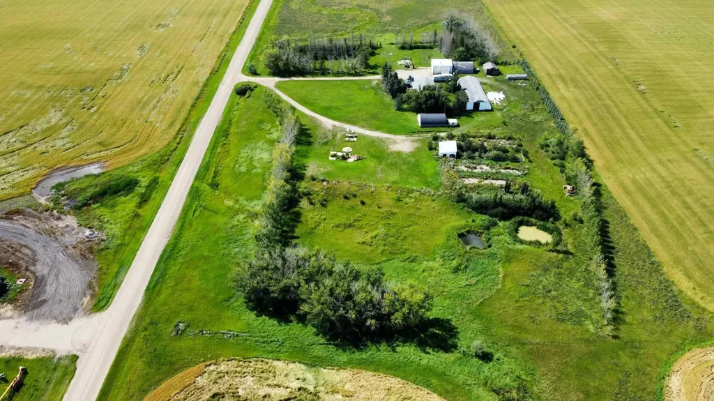 231052 330 Township Rural Kneehill County AB T0M 2C0
