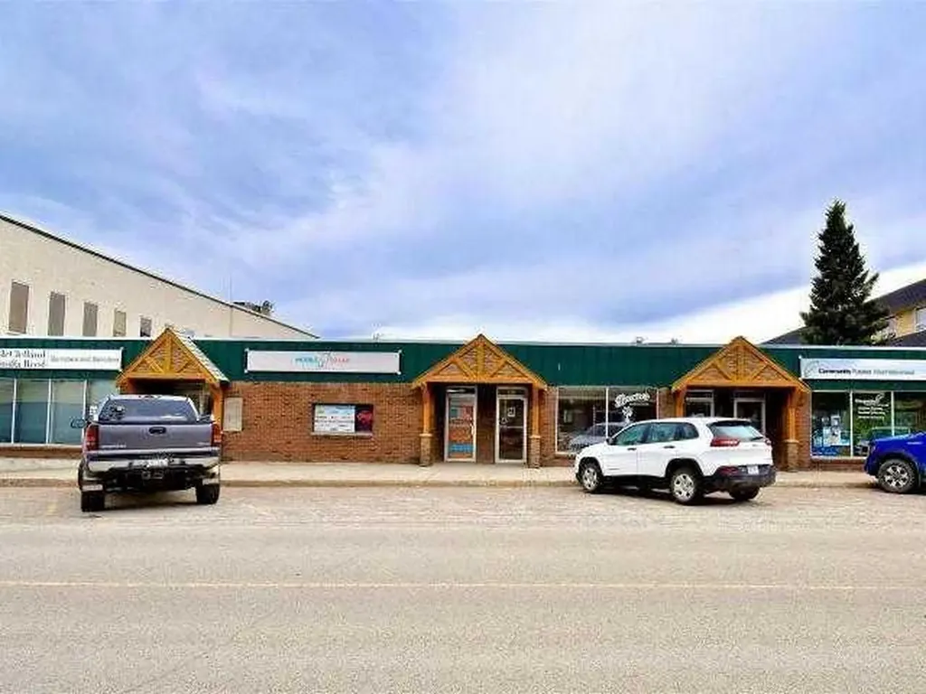 213-219 Pembina Avenue Hinton AB T7V 2B3