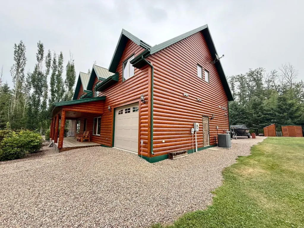 115-116 Deerland Road Lac Des Iles SK S0M 1A0