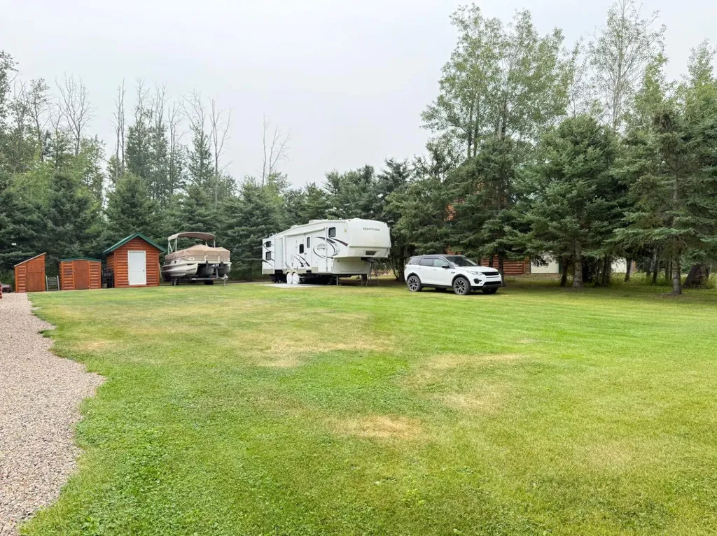 115-116 Deerland Road Lac Des Iles SK S0M 1A0
