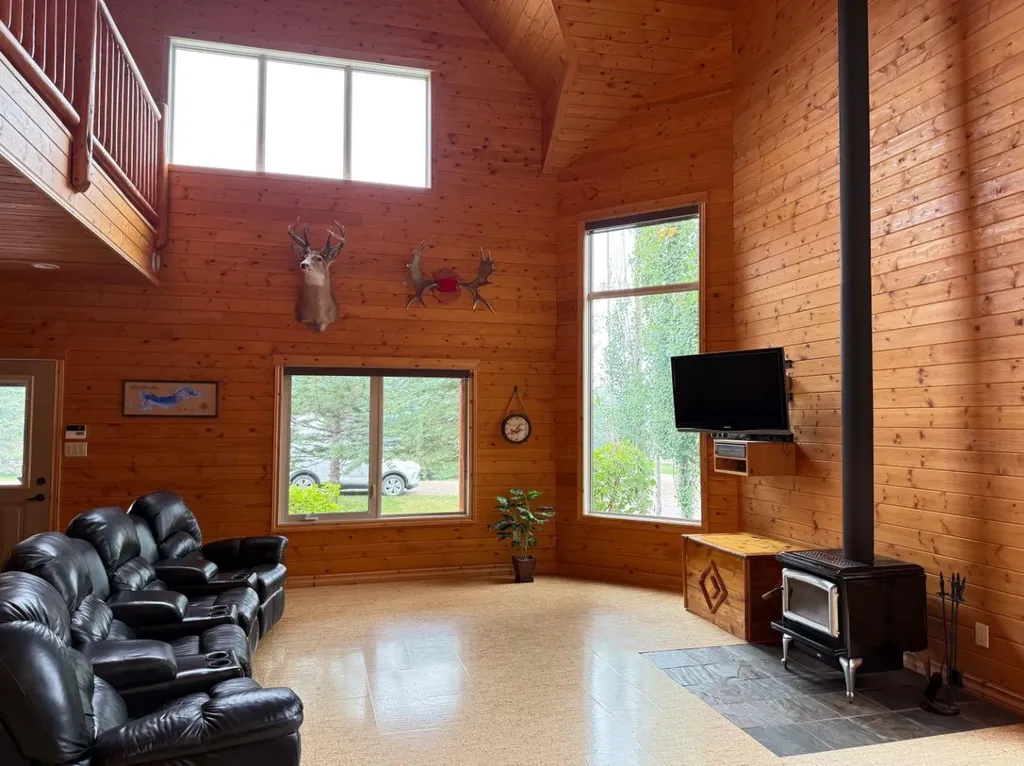 115-116 Deerland Road Lac Des Iles SK S0M 1A0