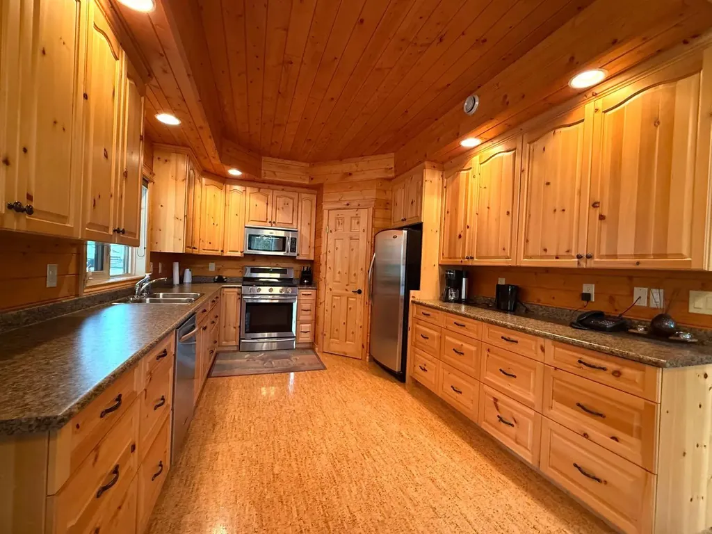 115-116 Deerland Road Lac Des Iles SK S0M 1A0