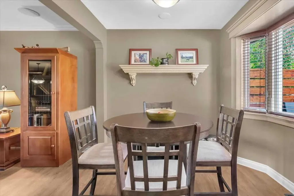 2211 45 Street SE Calgary AB T2B 1K1