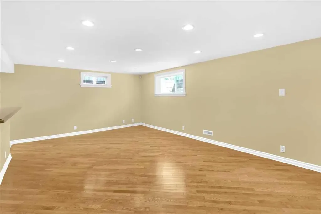 2211 45 Street SE Calgary AB T2B 1K1