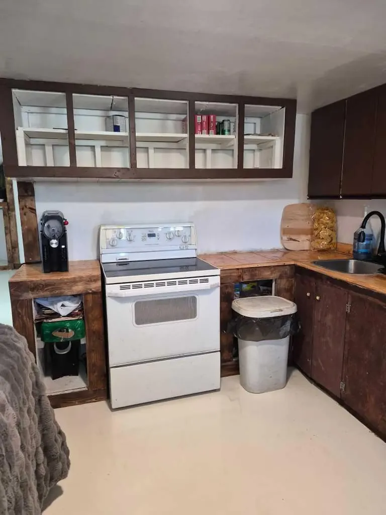 5131 49 Street Provost AB T0B3S0