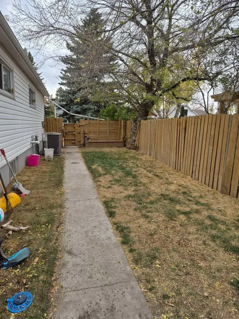 5131 49 Street Provost AB T0B3S0