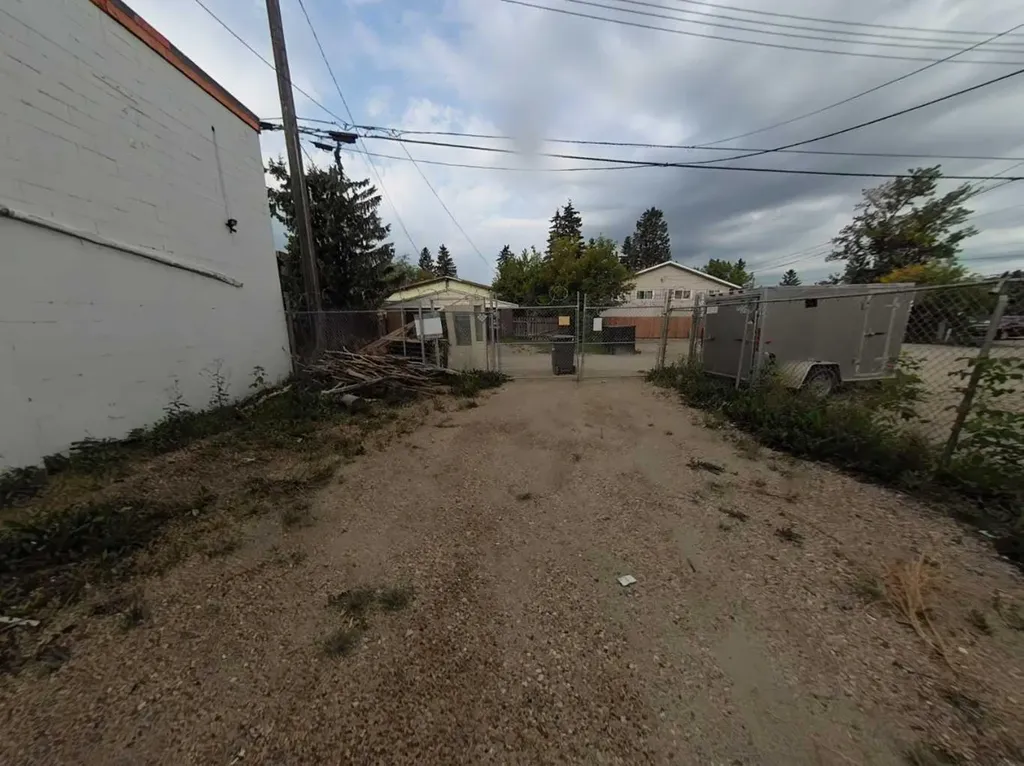 5912 54 Avenue Red Deer AB T4N 4M7
