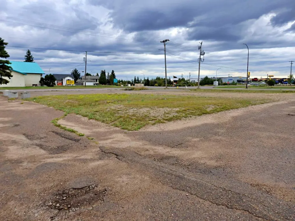 4402 Railway Avenue Vermilion AB T9X 1E9