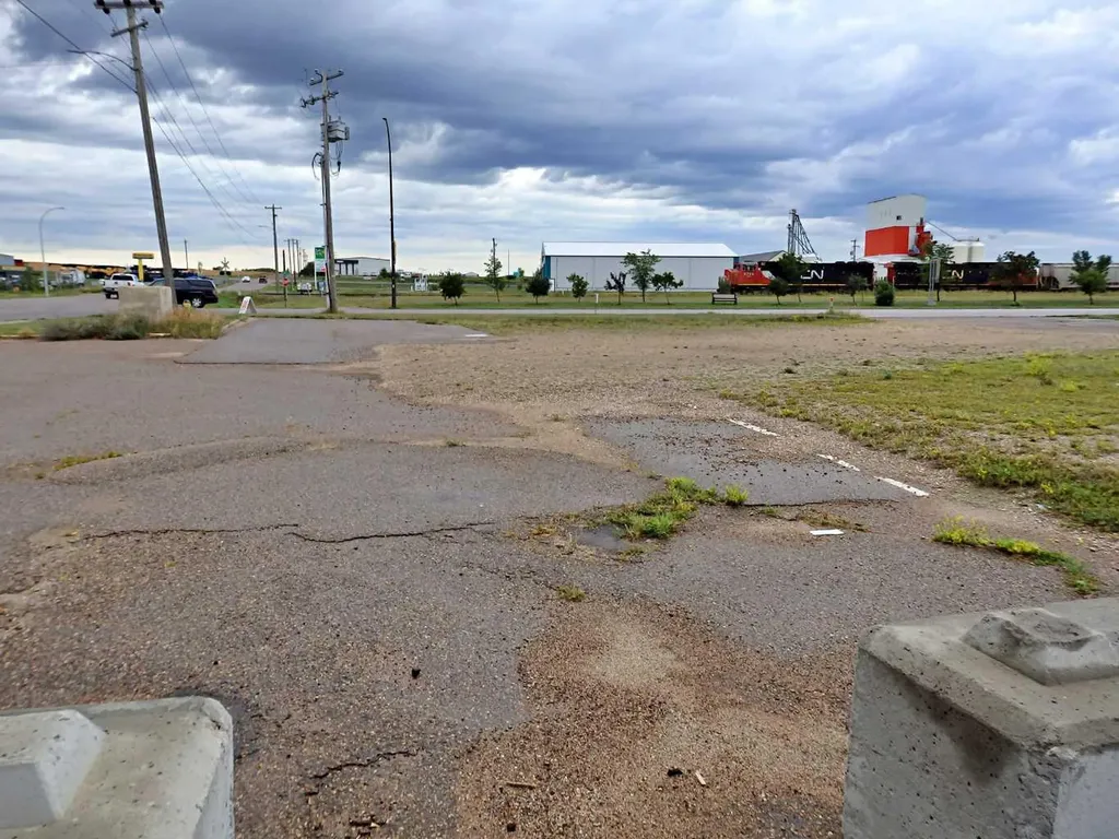 4402 Railway Avenue Vermilion AB T9X 1E9