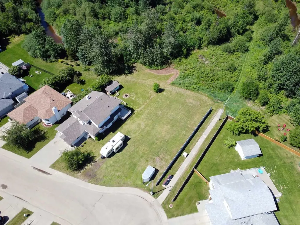 21 Springwood Drive NE Slave Lake AB T0G 2A2