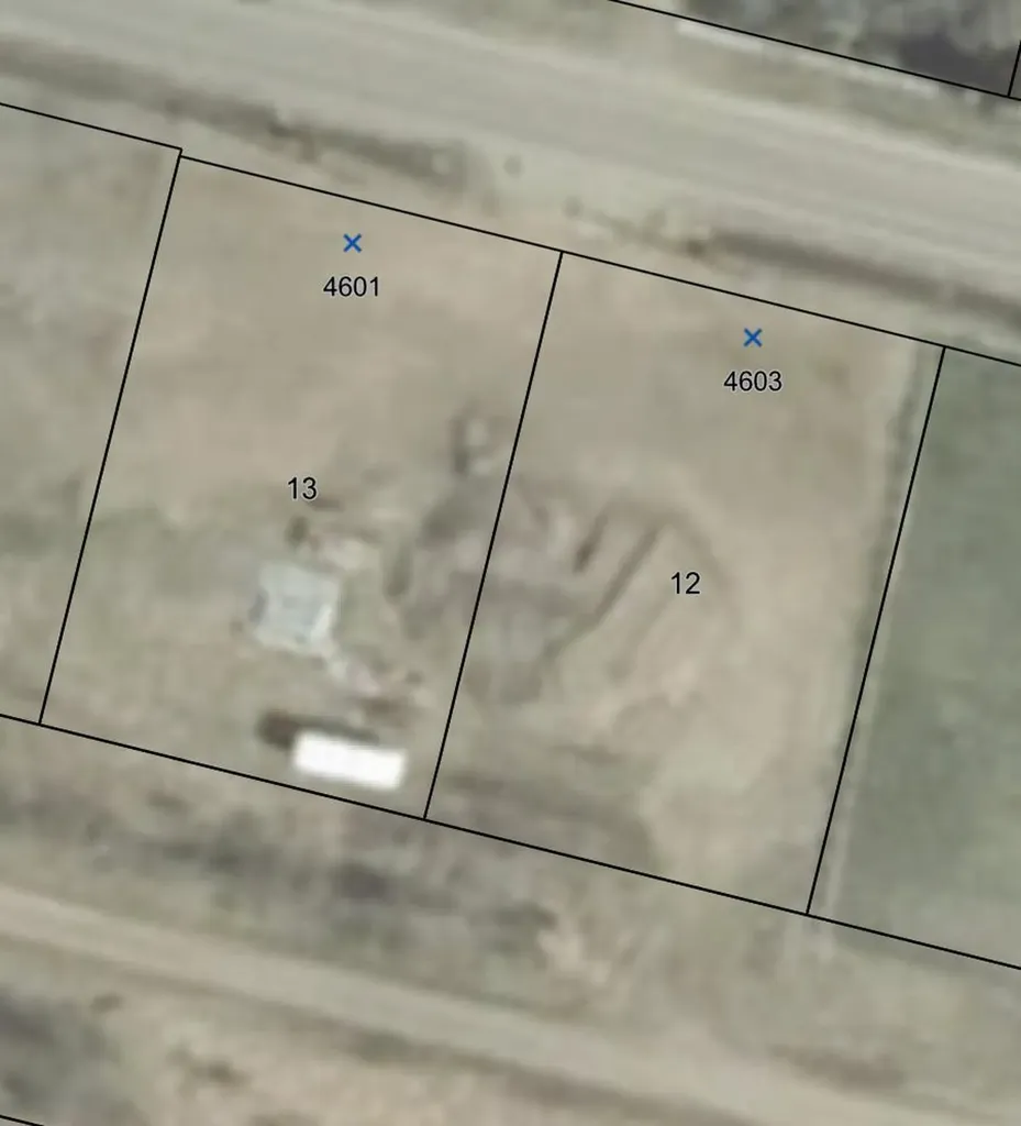4601-4603 49 Avenue Dewberry AB T0B 0E3