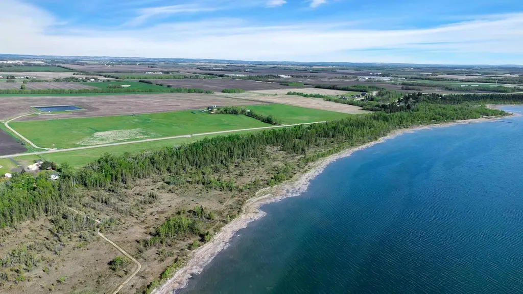 282 Range Road Gull Lake AB T4L 2N3