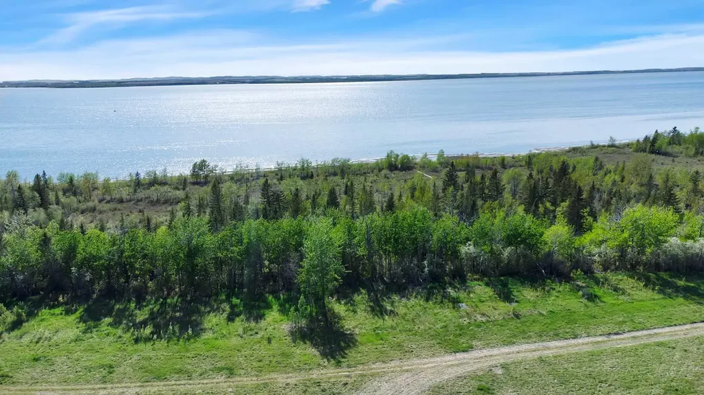 282 Range Road Gull Lake AB T4L 2N3