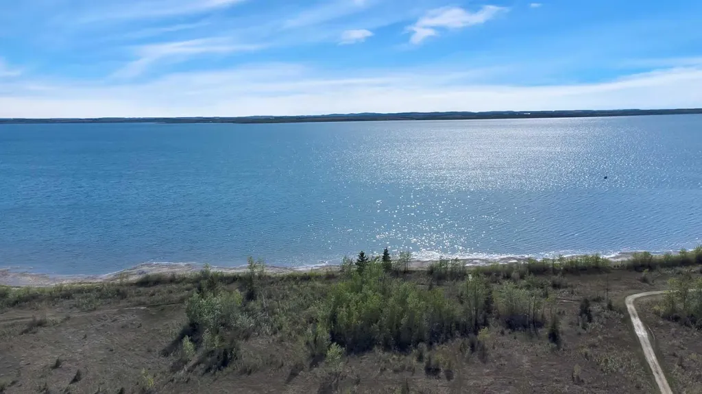 282 Range Road Gull Lake AB T4L 2N3