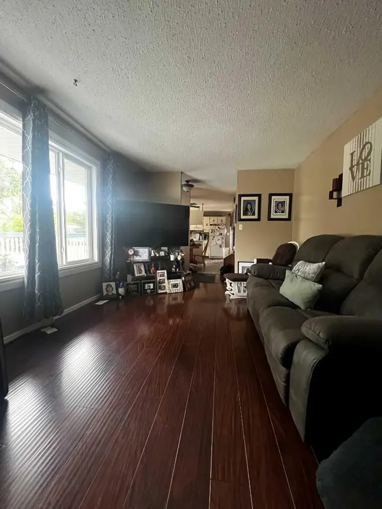 5029-43STREET High Prairie AB T0G 1E0