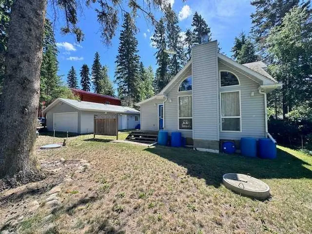 1304 Sand Place Brightsand Lake SK S0M 2Y0