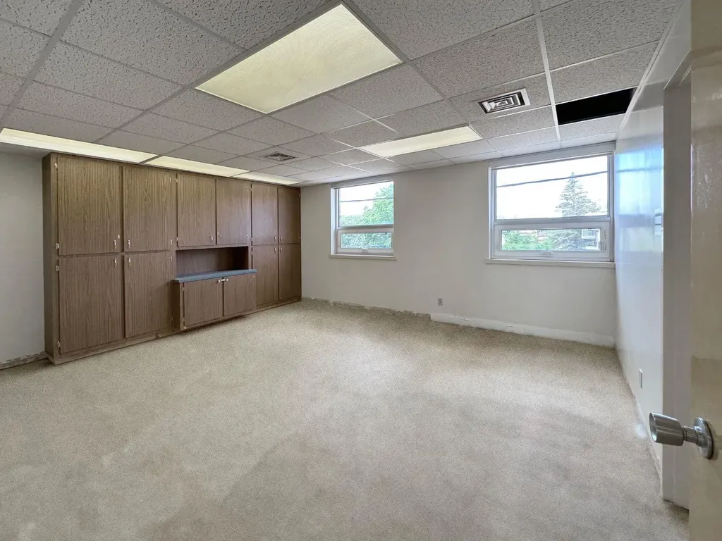 601 7 Street E Drumheller AB T0J0Y5
