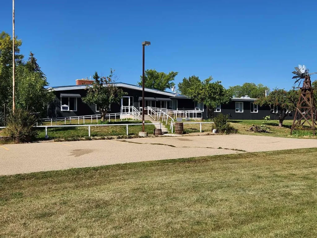5430 51a Street Bashaw AB T0B 0H0