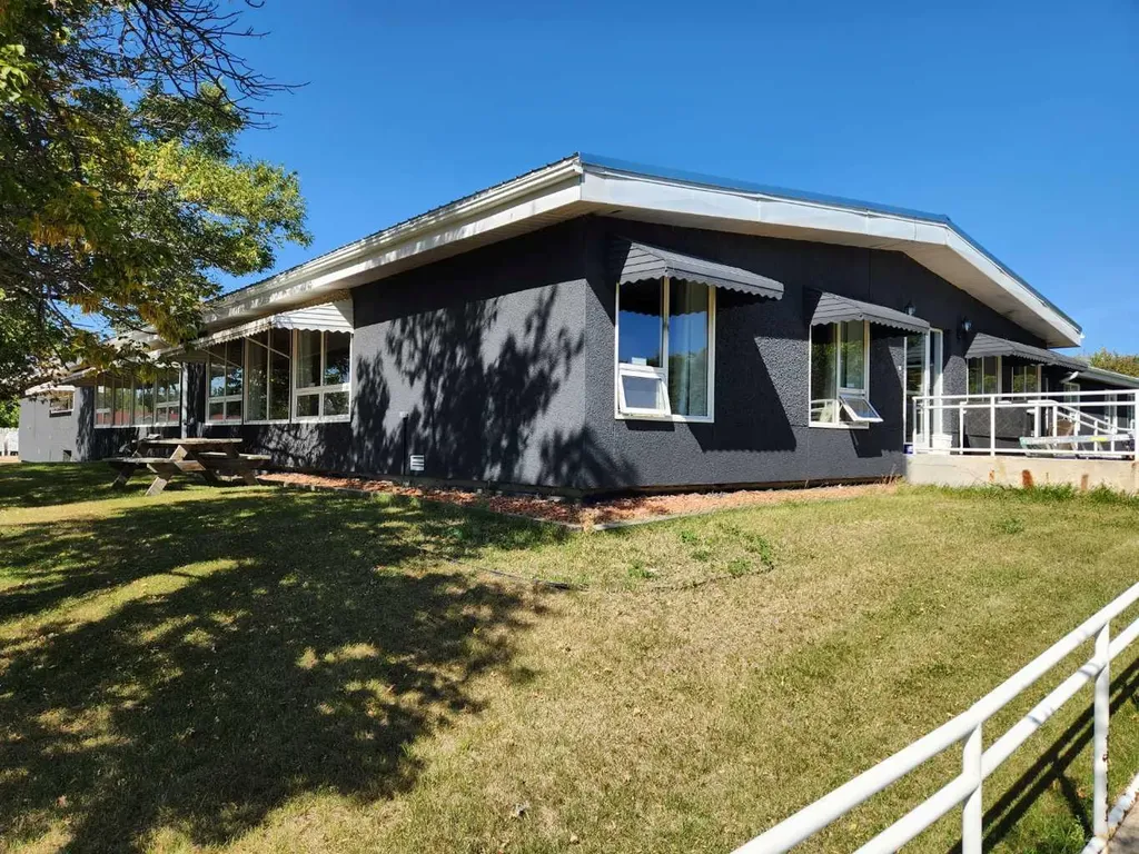 5430 51a Street Bashaw AB T0B 0H0
