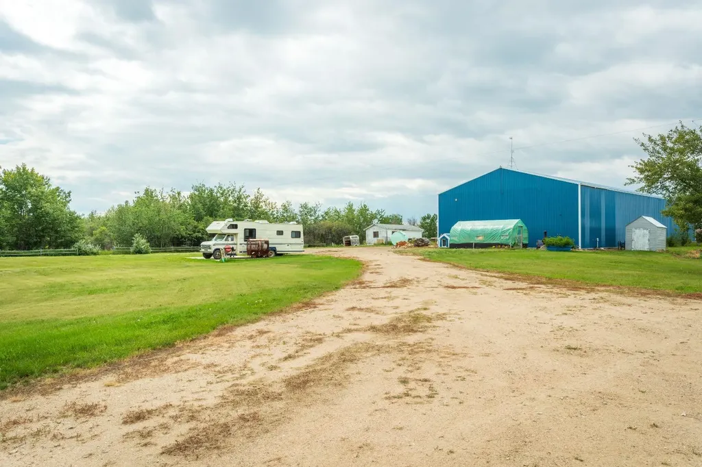 46114 Rr 3262 Rural SK S0M 2C0