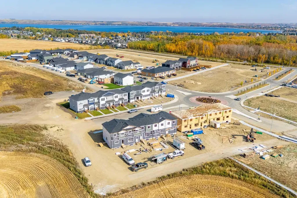3 Gray Close Sylvan Lake AB T4S 0W4