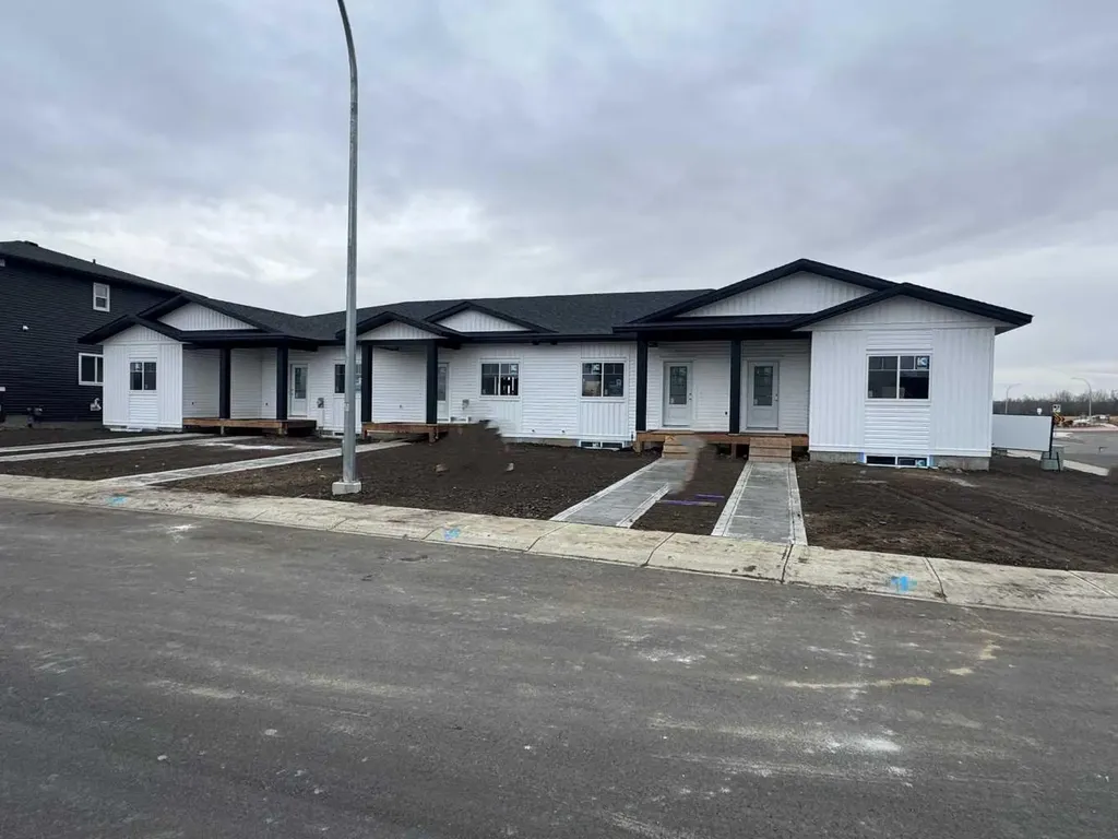5 Gray Close Sylvan Lake AB T4S 0W4
