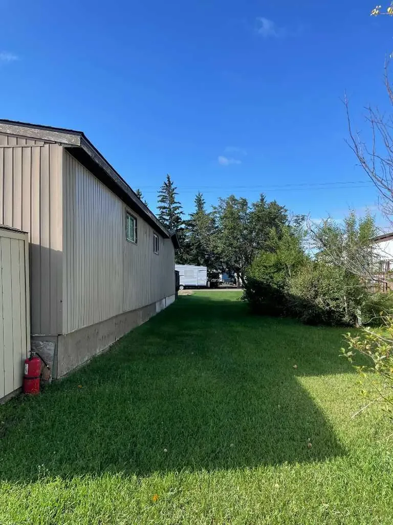 202 Railway Avenue Veteran AB T0C 2S0