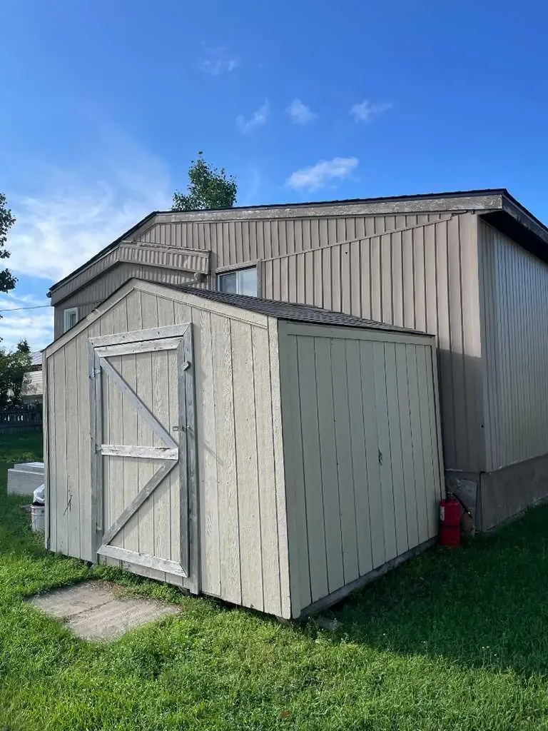 202 Railway Avenue Veteran AB T0C 2S0
