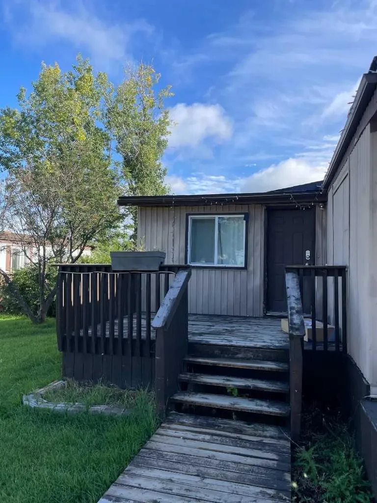 202 Railway Avenue Veteran AB T0C 2S0