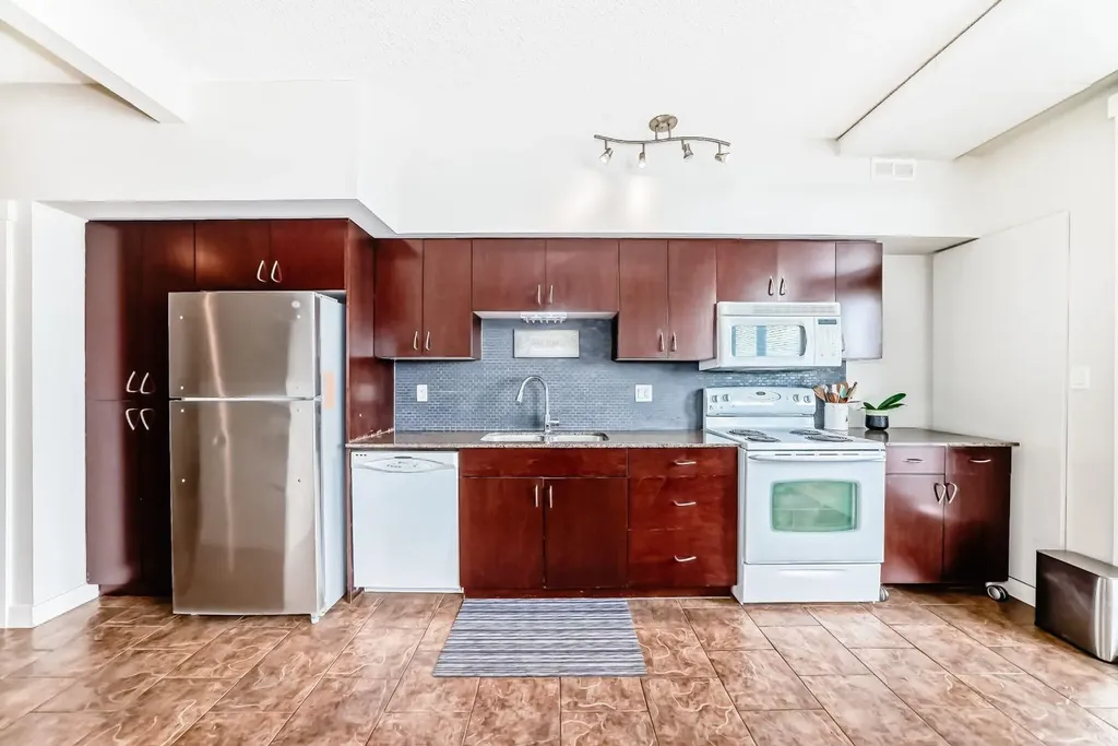 8710 Horton Road SW Calgary AB T2V 0P7