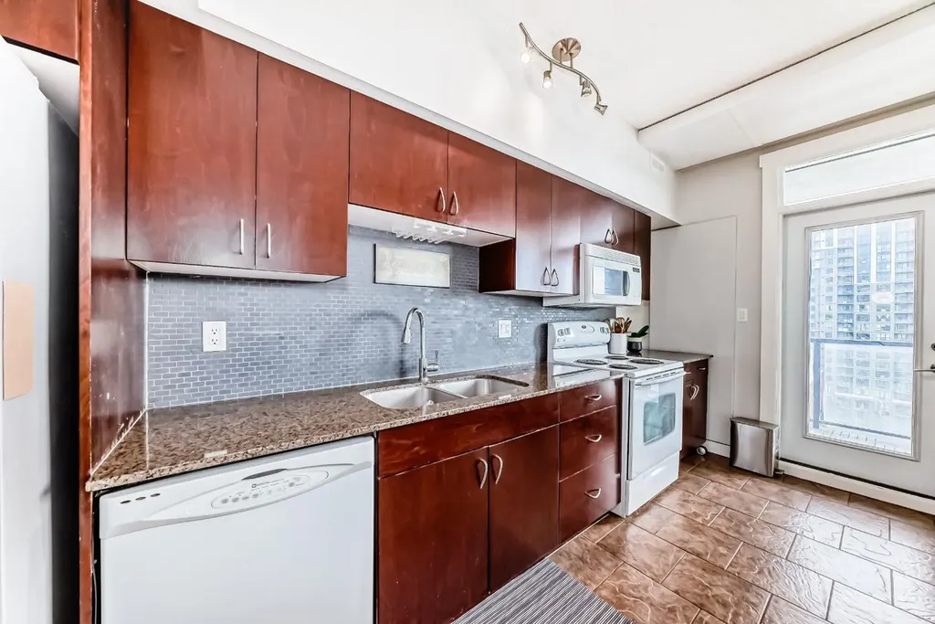8710 Horton Road SW Calgary AB T2V 0P7