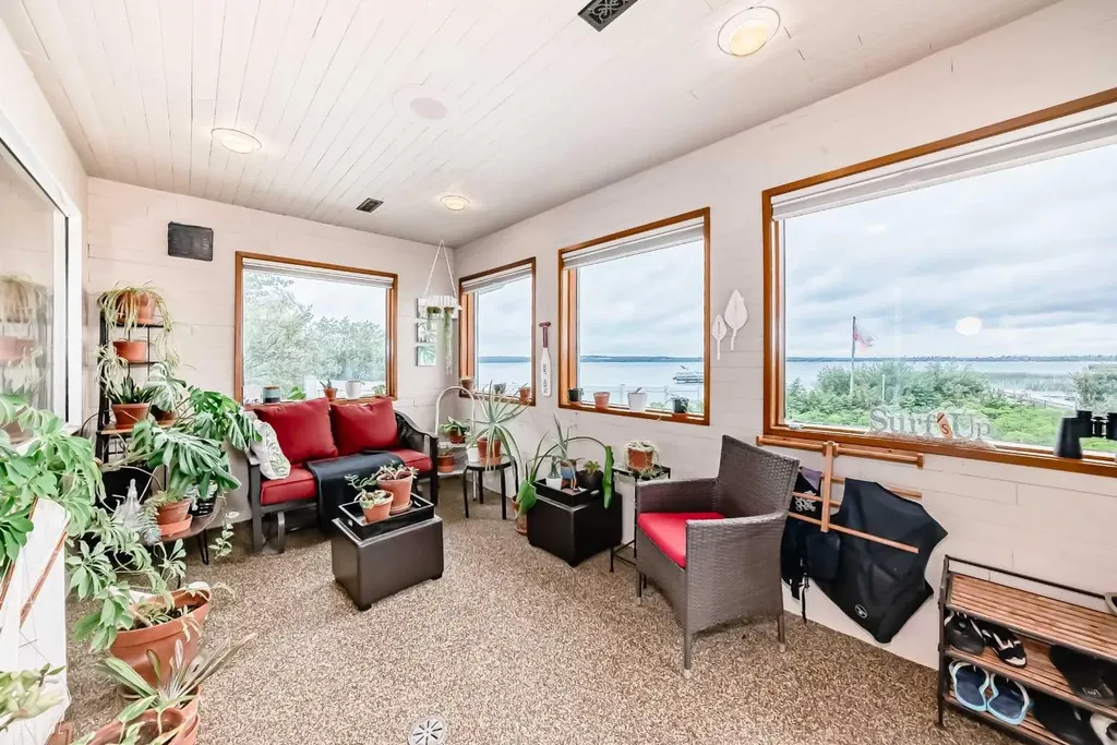 9 Rustic Road Norglenwold AB T4S 1S5