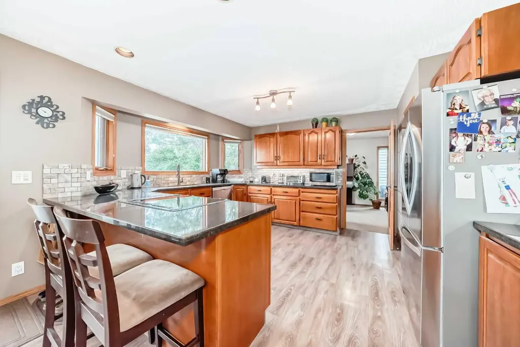 9 Rustic Road Norglenwold AB T4S 1S5