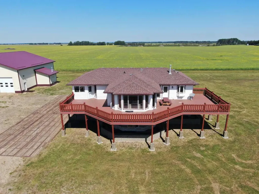 163 Range Road High Prairie AB T0G 1E0