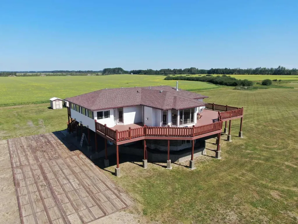 163 Range Road High Prairie AB T0G 1E0