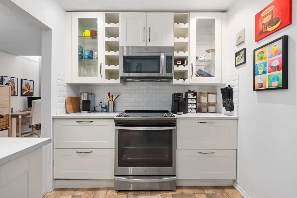 3730 50 Street NW Calgary AB T3A2V9
