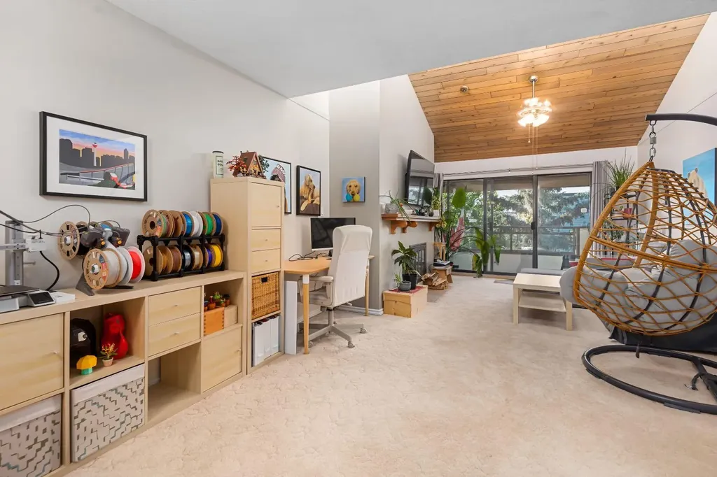3730 50 Street NW Calgary AB T3A2V9