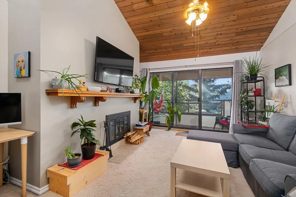 3730 50 Street NW Calgary AB T3A2V9