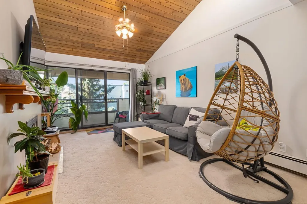 3730 50 Street NW Calgary AB T3A2V9