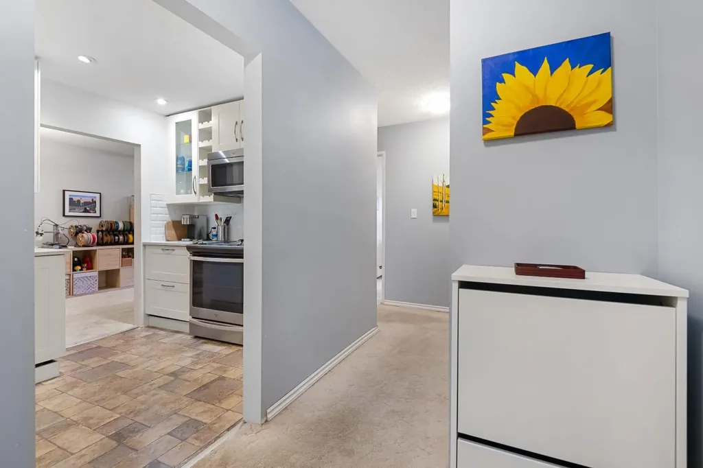 3730 50 Street NW Calgary AB T3A2V9