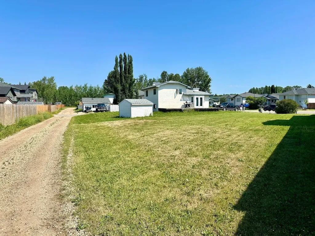 17 Steward Drive Whitecourt AB T7S 1R1