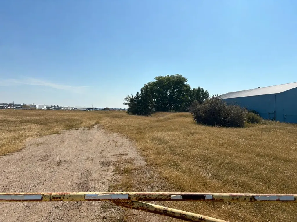 RR150 Rural Newell County Of AB T1R 0A8